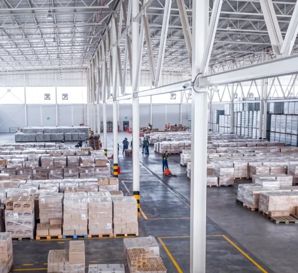 Almacén Clover Venezuela - 70.000 m² de capacidad